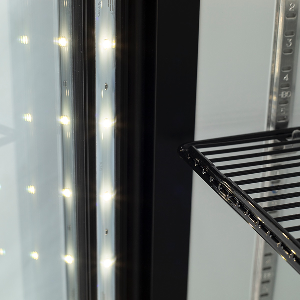 Imbera CCV-144 Refrigerador Cervecero 1 Puerta de Cristal - Imagen 2