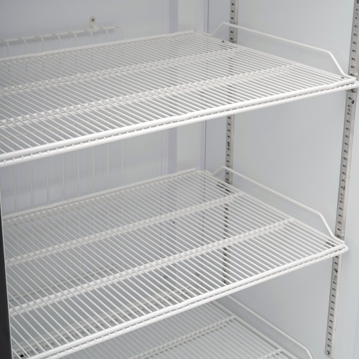 Imbera CCV-900 Refrigerador Cervecero 2 Puertas de Cristal - Imagen 3